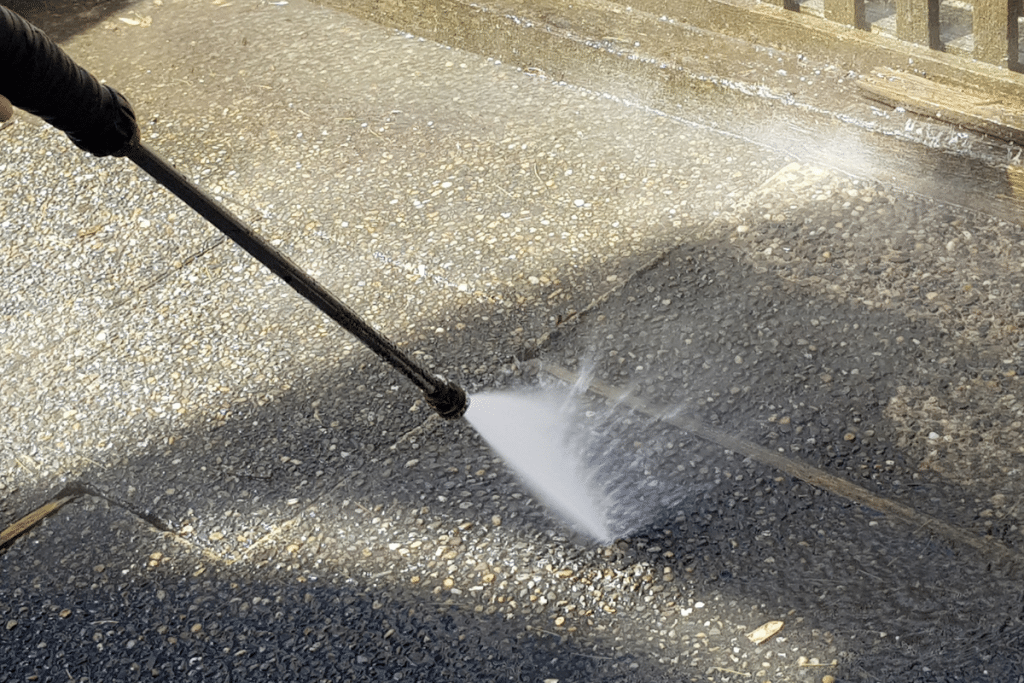 Pressure washing Wesley Chapel FL job being completed